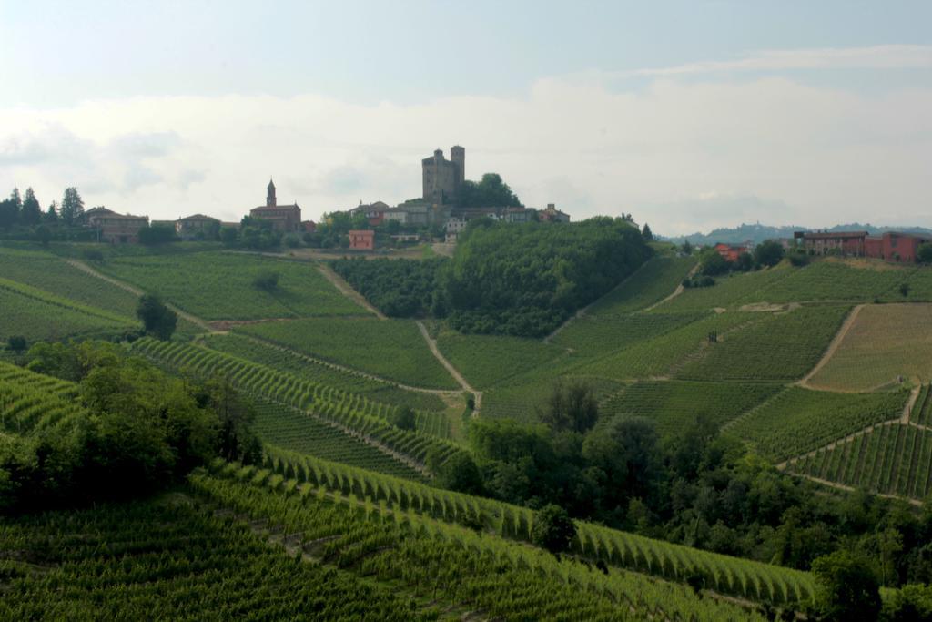 Agriturismo I Grappoli Serralunga d'Alba Extérieur photo