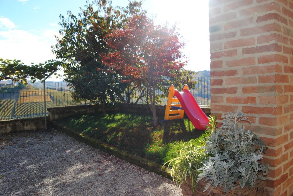 Agriturismo I Grappoli Serralunga d'Alba Extérieur photo