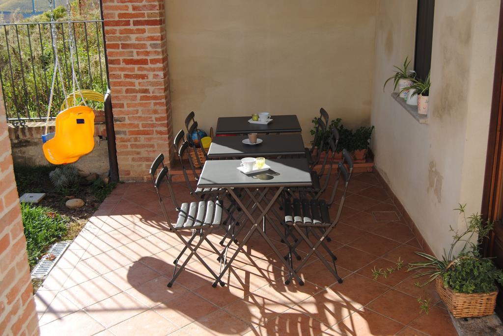 Agriturismo I Grappoli Serralunga d'Alba Extérieur photo