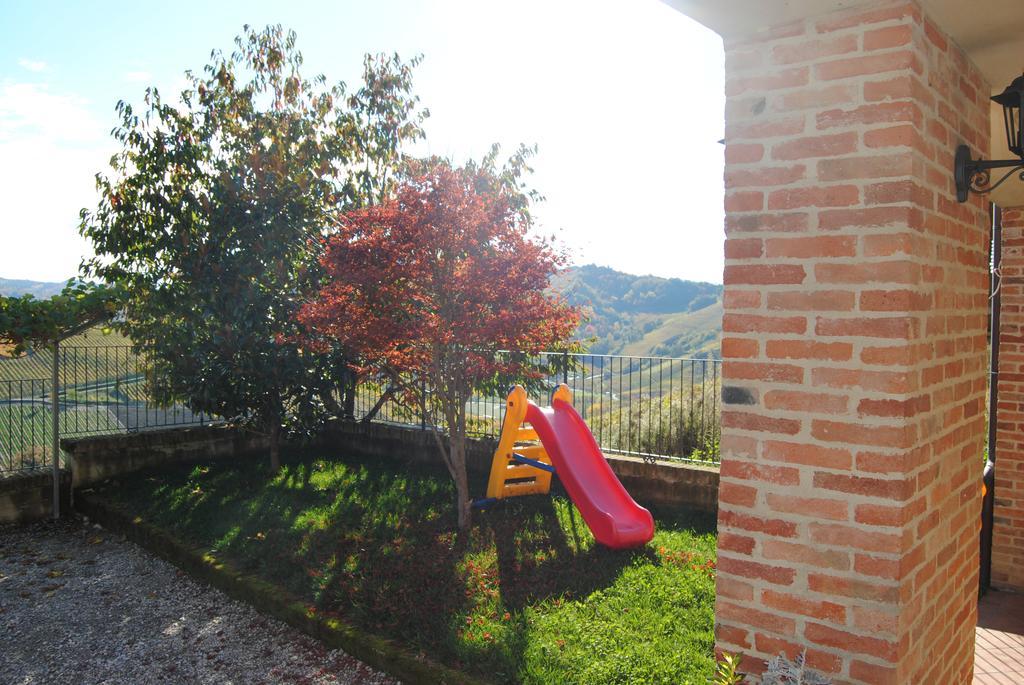 Agriturismo I Grappoli Serralunga d'Alba Extérieur photo