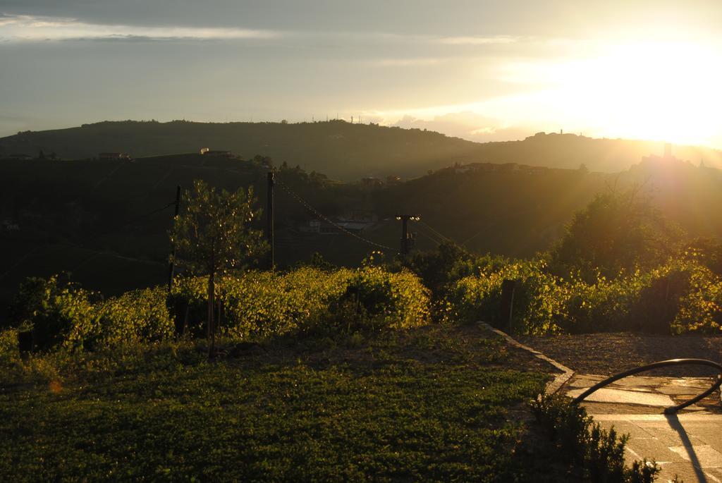 Agriturismo I Grappoli Serralunga d'Alba Extérieur photo
