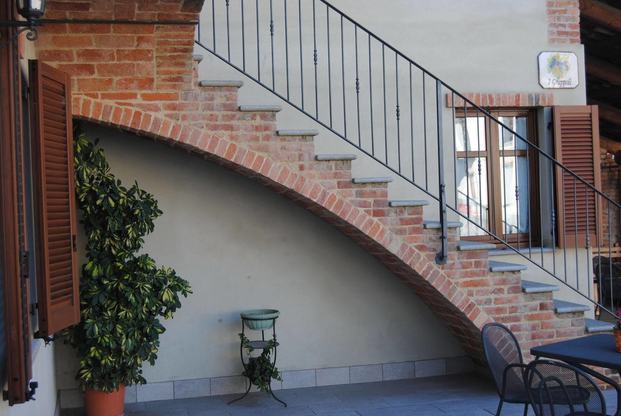 Agriturismo I Grappoli Serralunga d'Alba Extérieur photo