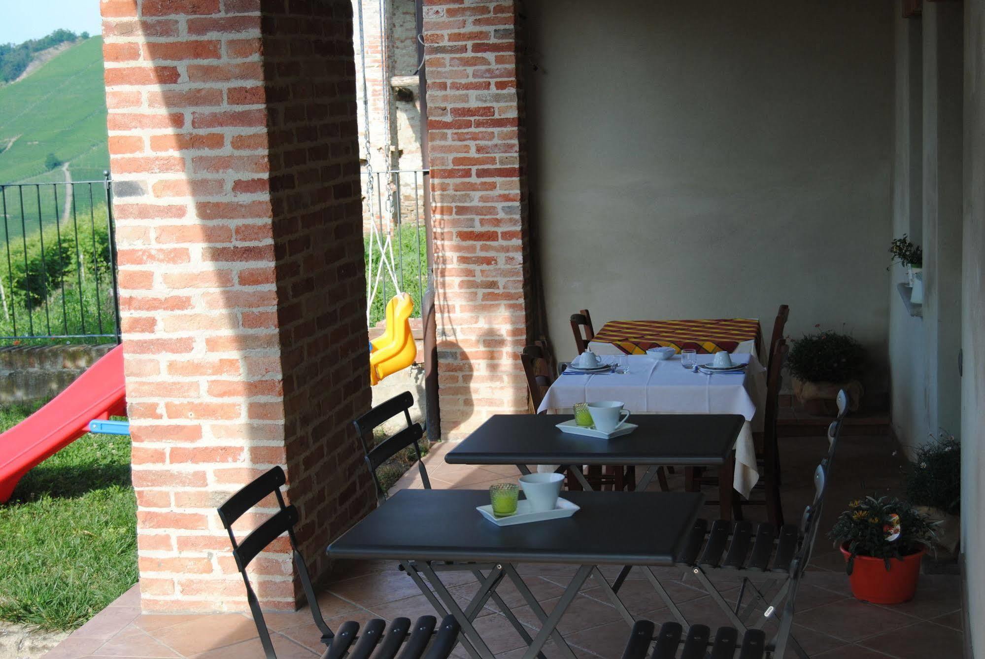 Agriturismo I Grappoli Serralunga d'Alba Extérieur photo