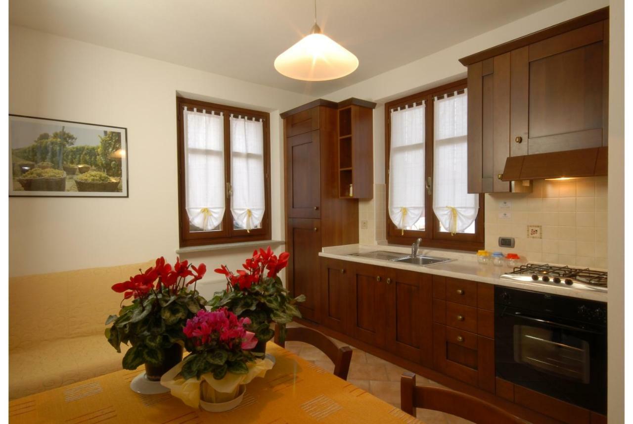 Agriturismo I Grappoli Serralunga d'Alba Extérieur photo